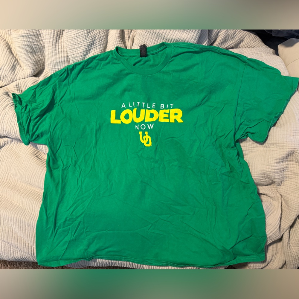 Used Men’s Gildan University of Oregon 100% Cotton T-Shirt
